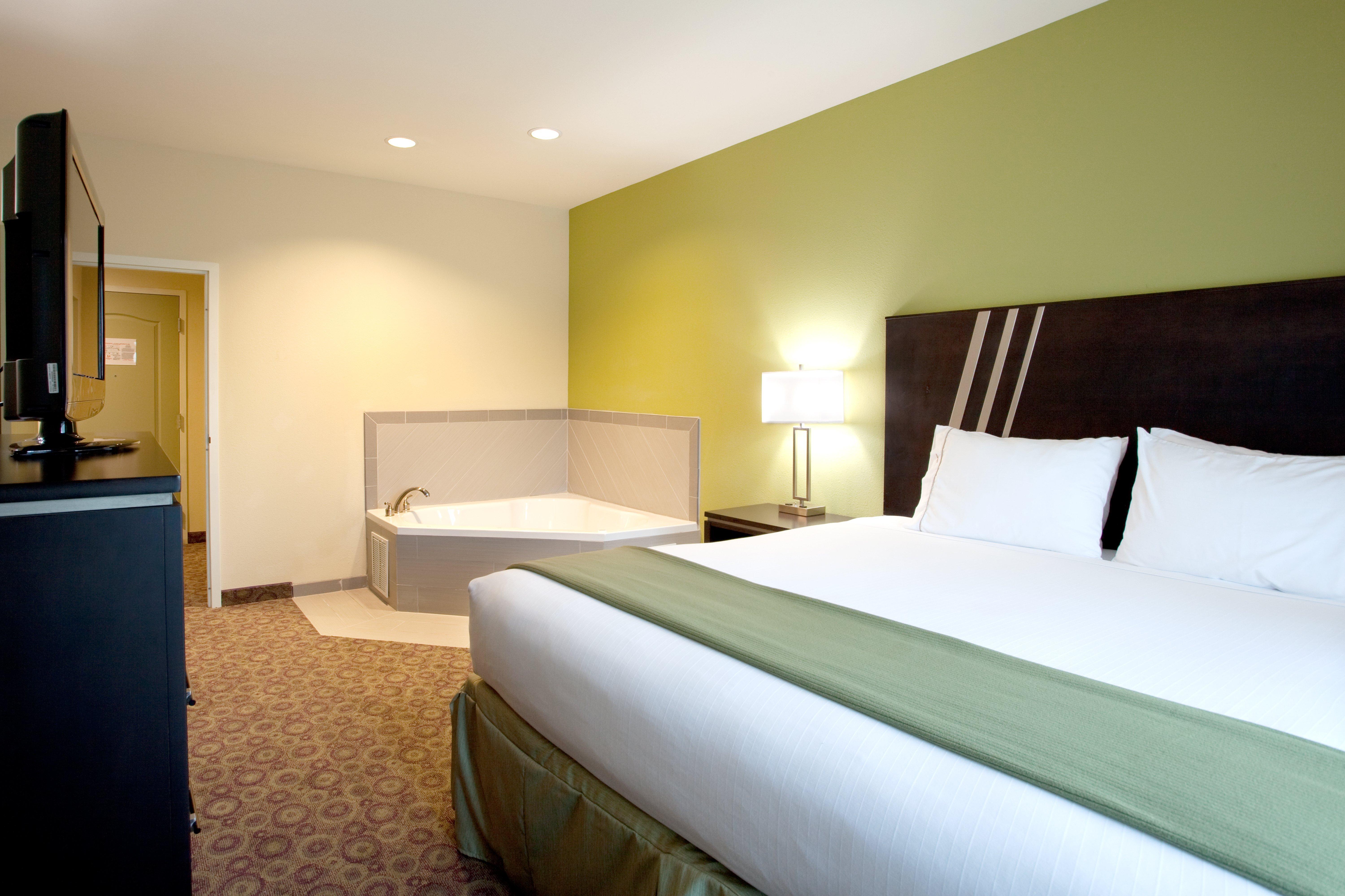Express & - Area By Ihg Hotel 2*