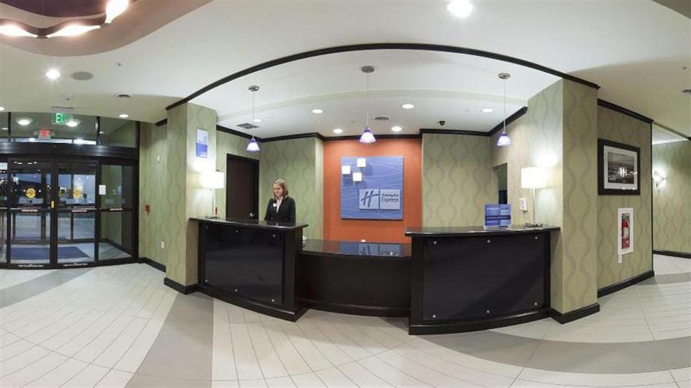 Express & - Area By Ihg Clemson